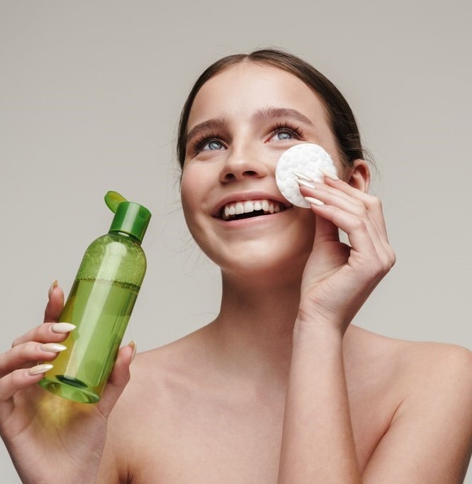 Способы бережного очищения кожи лица